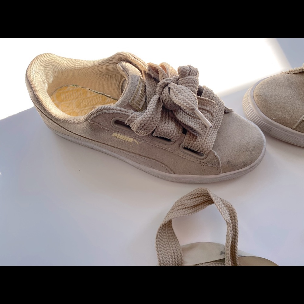 sneakers women Puma size 9